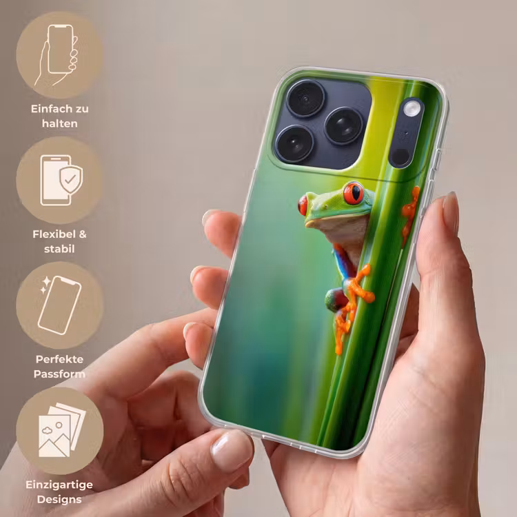 Groene kikker - Nieuwsgierig - Gras Telefoonhoesje iPhone 17 Pro klein -sfeer3_DE