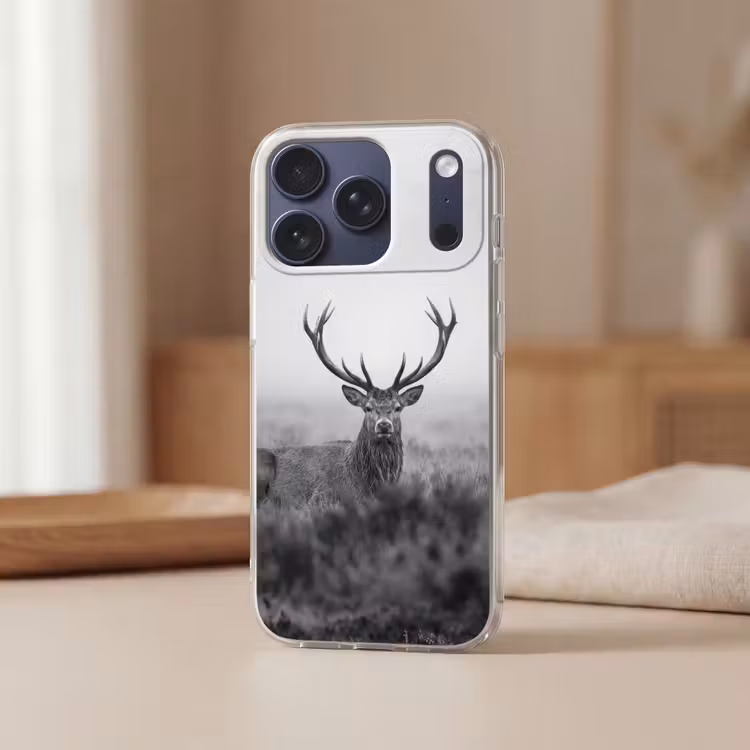 Hert - Mistig - Zwart - Wit Telefoonhoesje iPhone 17 Pro klein -sfeer2