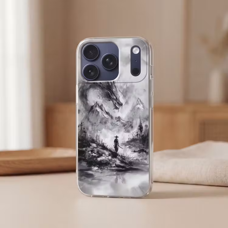 Krijger - Draak - Grijs Telefoonhoesje iPhone 17 Pro klein -sfeer2