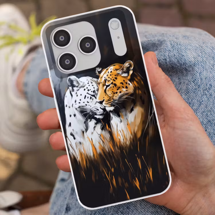 Luipaard - Oranje - Wit - Gras Telefoonhoesje iPhone 17 Pro klein -sfeer2