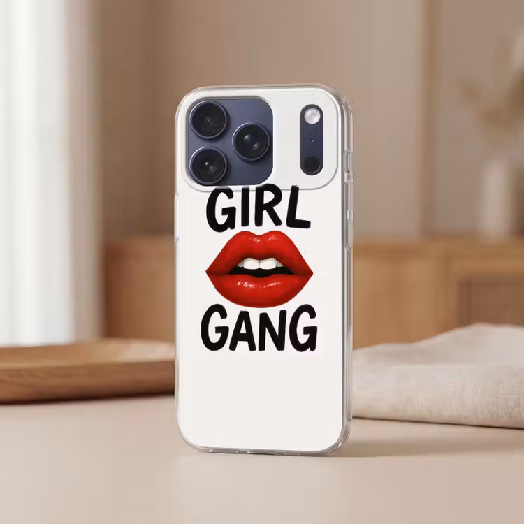 Lip - Girl - Rood - Letters Telefoonhoesje iPhone 17 Pro klein -sfeer2