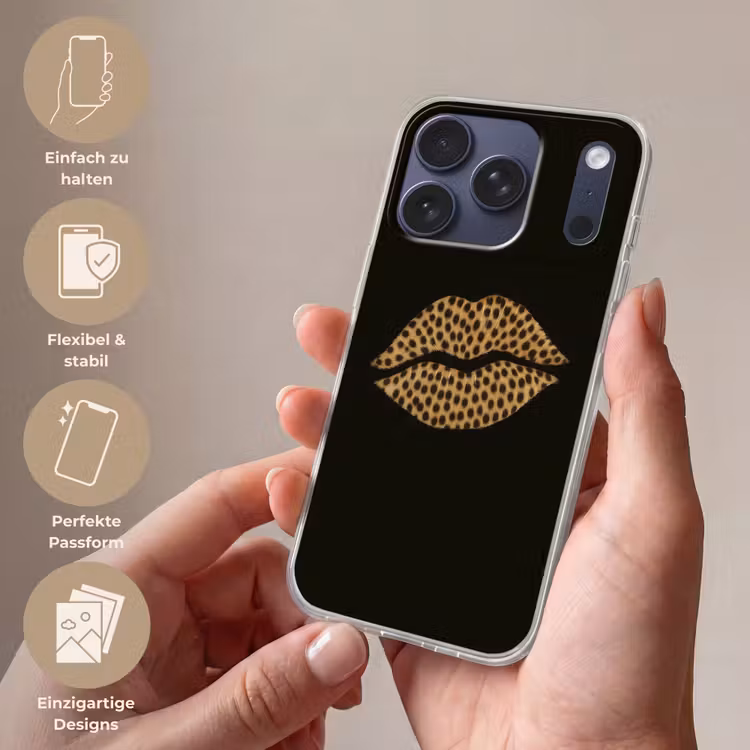 lip - Zwart - Panterprint Telefoonhoesje iPhone 17 Pro klein -sfeer3_DE
