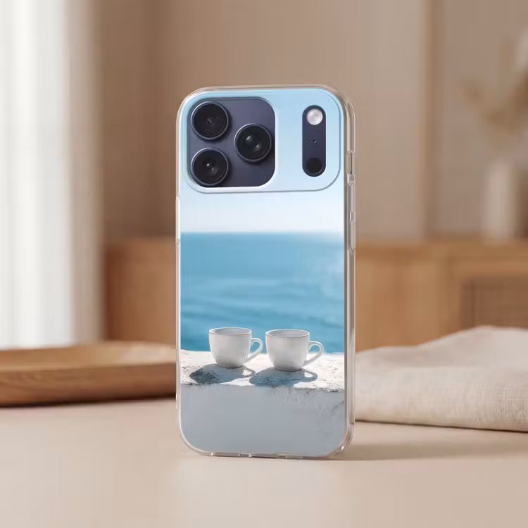 Zee - Koffiekopjes - Zomers Telefoonhoesje iPhone 17 Pro klein -sfeer2