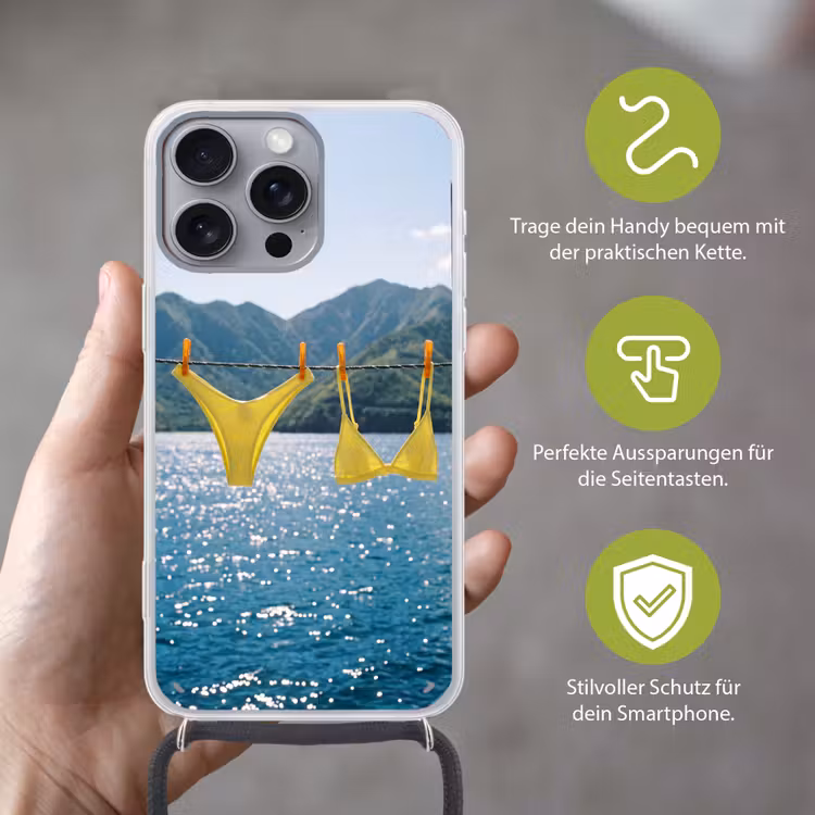 Badmode - Bikini - Zee - Bergen - Geel Hoesje iPhone 16 Pro Max met koord klein -sfeer2_DE