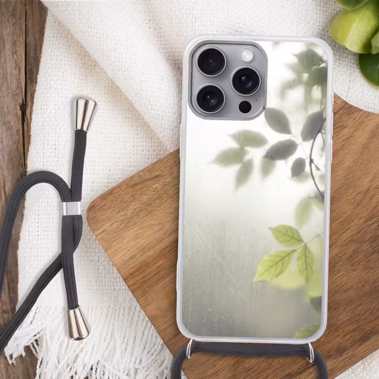 Blad - Schaduw - Natuur - Abstract - Groen Hoesje iPhone 16 Pro Max met koord klein -sfeer4