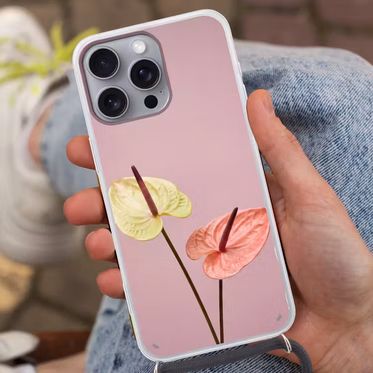 Bloemen - Anthuriums - Geel - Roze Hoesje iPhone 16 Pro Max met koord klein -sfeer3