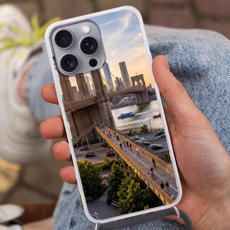 Brug - Rivier - Stad - Zonsondergang - Architectuur Hoesje iPhone 16 Pro Max met koord klein -sfeer3