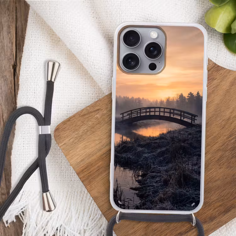 Brug - Mist - Bomen - Water Hoesje iPhone 16 Pro Max met koord klein -sfeer4