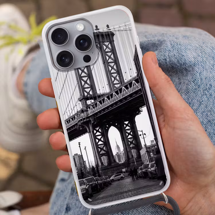 Brug - Stad - Architectuur - Modern - Zwart-wit Hoesje iPhone 16 Pro Max met koord klein -sfeer3