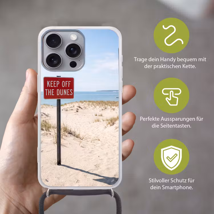 Duin - Bord - Kust - Landschap - Rood Hoesje iPhone 16 Pro Max met koord klein -sfeer2_DE