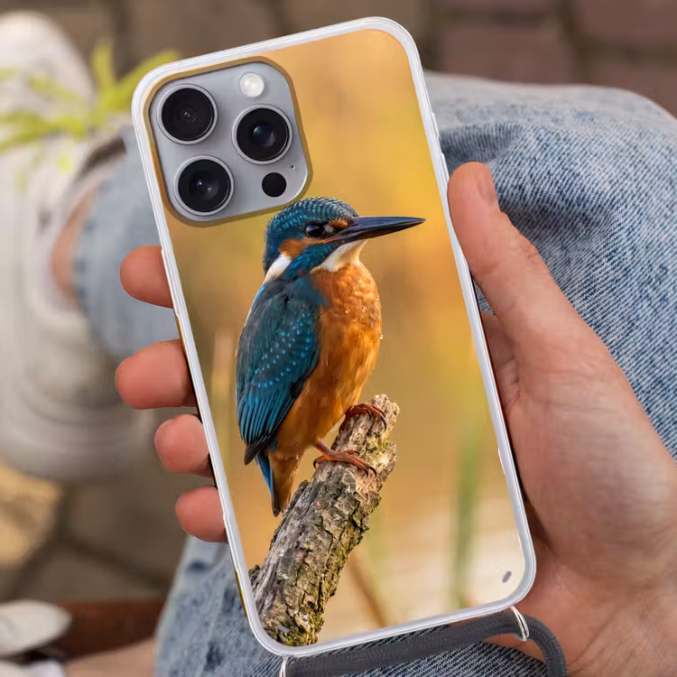IJsvogel - Tak - Water - Kleurrijk - Levendig Hoesje iPhone 16 Pro Max met koord klein -sfeer3
