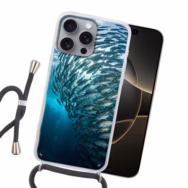 Vis - School - Oceaan - Natuur - Blauw Hoesje iPhone 16 Pro Max met koord klein -sfeer1