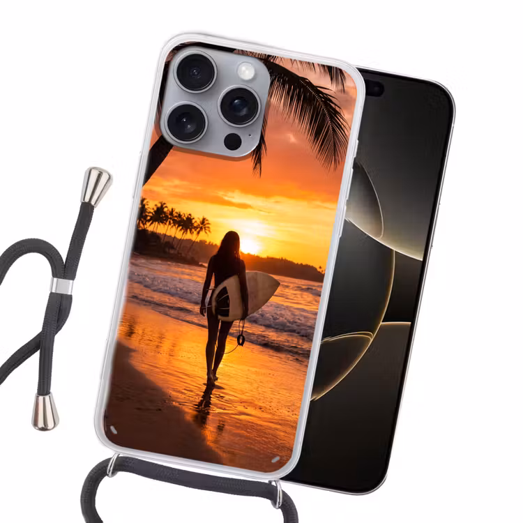 Vrouw - Surfplank - Strand - Zonsondergang - Oranje Hoesje iPhone 16 Pro Max met koord klein -sfeer1