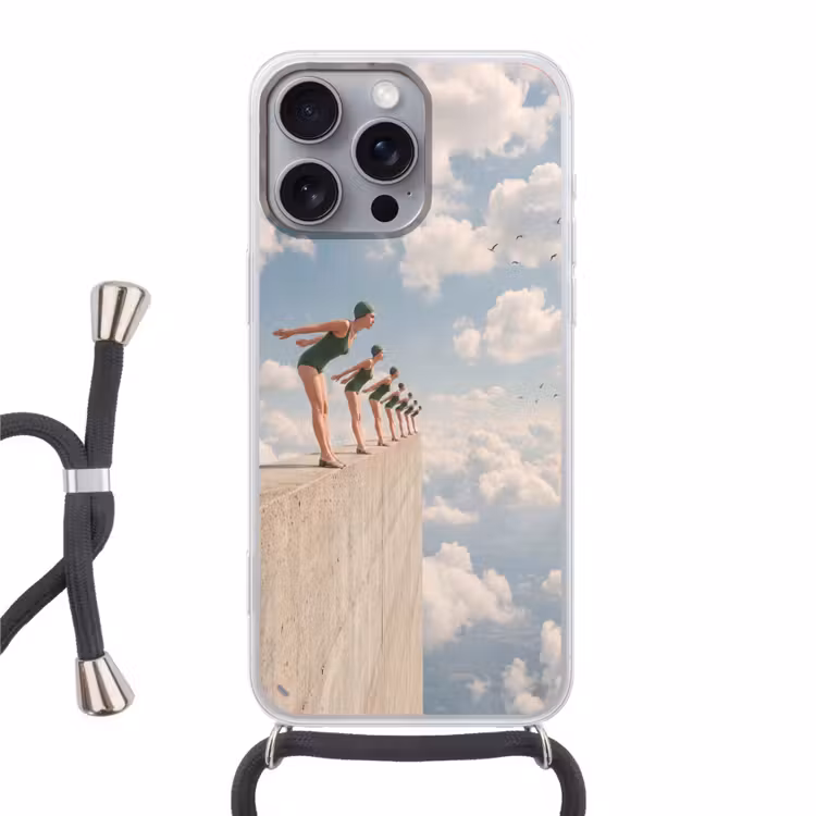 Handyhülle mit Band - Frauen – Tauchhaltung – Wolken - Vrouwen - Duikhouding - Wolken Hoesje iPhone 16 Pro Max met koord klein