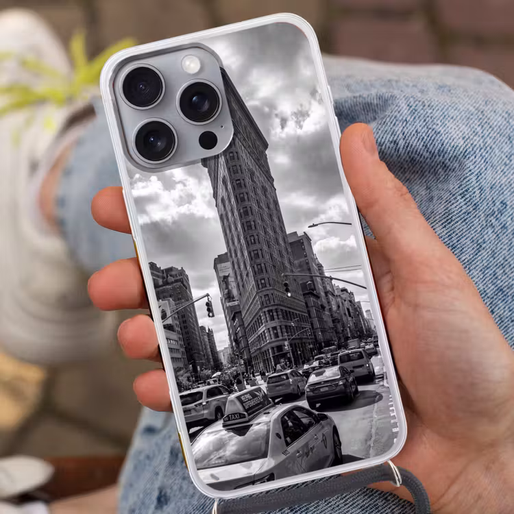 Gebouw - Hoogbouw - Stad - Architectuur - Zwart-wit Hoesje iPhone 16 Pro Max met koord klein -sfeer3