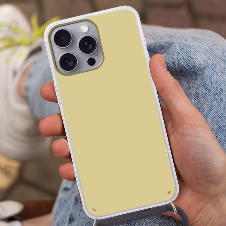 Golden - Clover - Geel Hoesje iPhone 16 Pro Max met koord klein 804 -sfeer3