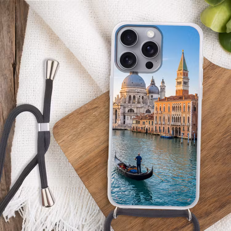 Gondel - Venetië - Kanaal - Stadsgezicht - Avondlicht Hoesje iPhone 16 Pro Max met koord klein -sfeer4