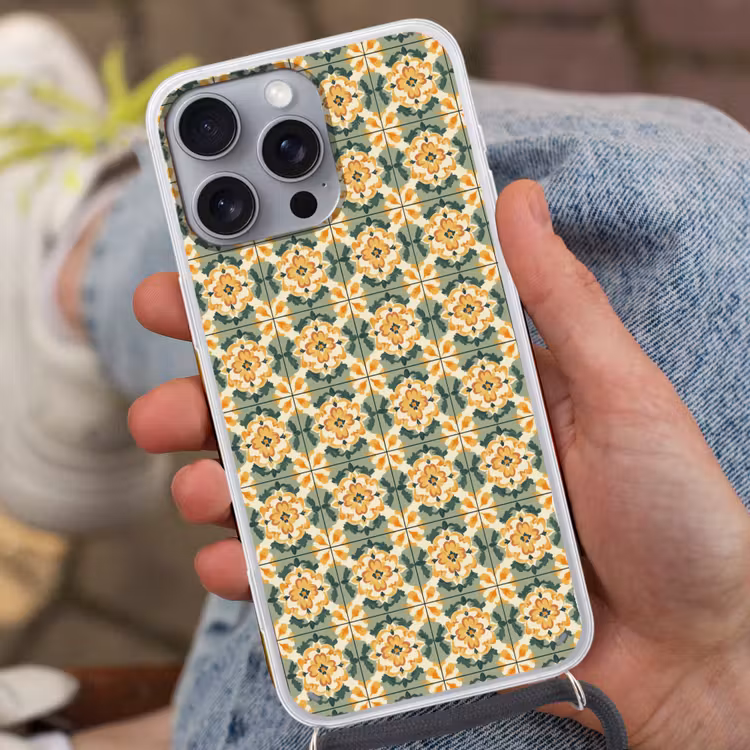 Keramiek - Verweerd - Kleurrijk Hoesje iPhone 16 Pro Max met koord klein 804 -sfeer3