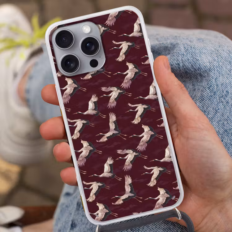 Kraanvogels - Klassiek - Bordeaux Hoesje iPhone 16 Pro Max met koord klein 804 -sfeer3