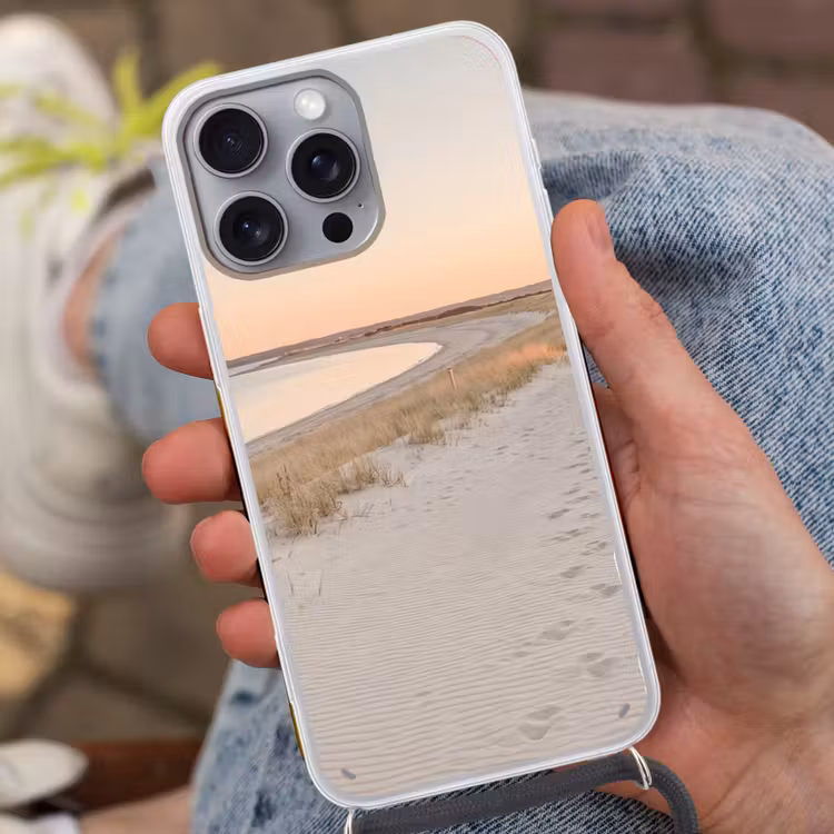 Kustlijn - Horizon - Hek Hoesje iPhone 16 Pro Max met koord klein -sfeer3