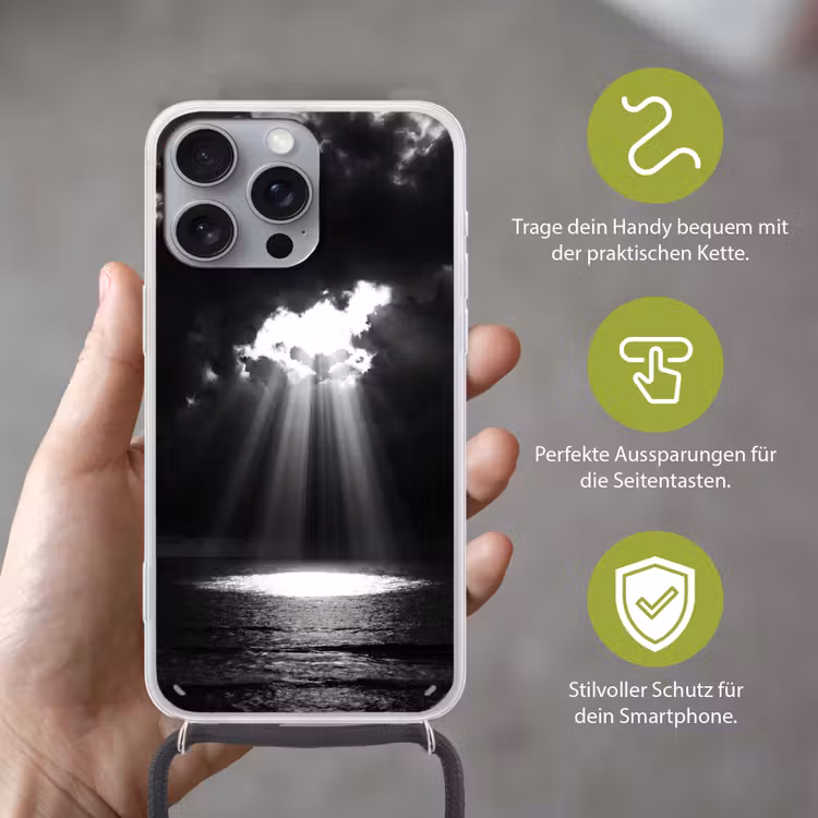 Licht - Wolken - Zee - Zwart-wit - Natuur Hoesje iPhone 16 Pro Max met koord klein -sfeer2_DE