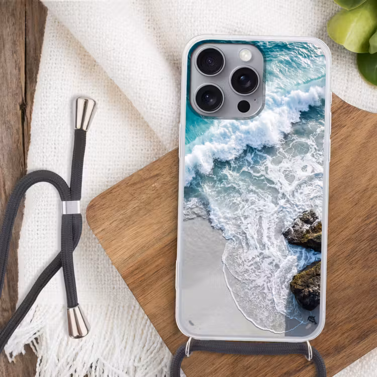 Zee - Golf - Strand - Natuur - Blauw Hoesje iPhone 16 Pro Max met koord klein -sfeer4