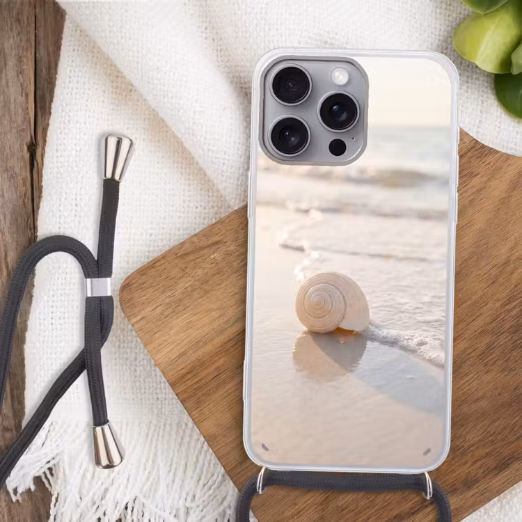 Zeeschelp - Strand - Zee - Natuur - Beige Hoesje iPhone 16 Pro Max met koord klein -sfeer4