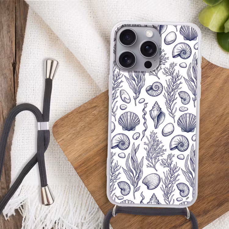 Schelpen - Zeewier - Oceaan - Illustratie - Blauw Hoesje iPhone 16 Pro Max met koord klein -sfeer4