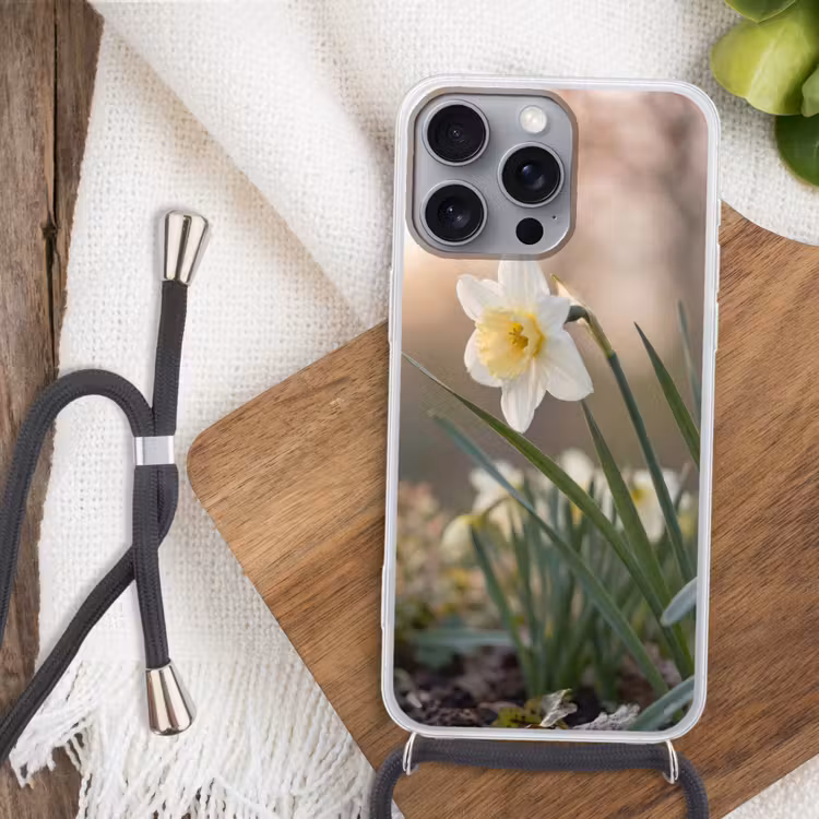 Narcis - Bloem - Minimalistisch Hoesje iPhone 16 Pro Max met koord klein -sfeer4
