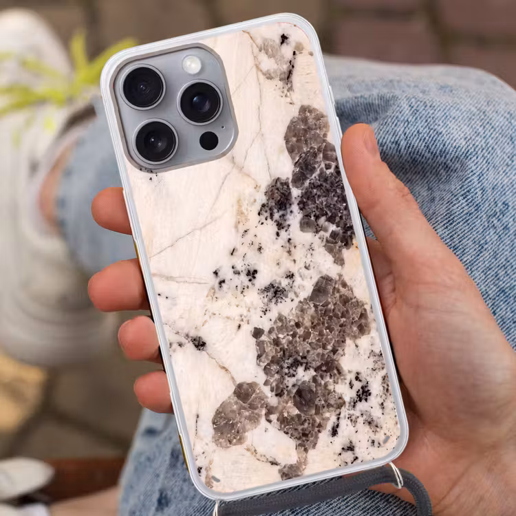 Natuursteen - Patroon - Abstract - Beige - Grijs Hoesje iPhone 16 Pro Max met koord klein -sfeer3