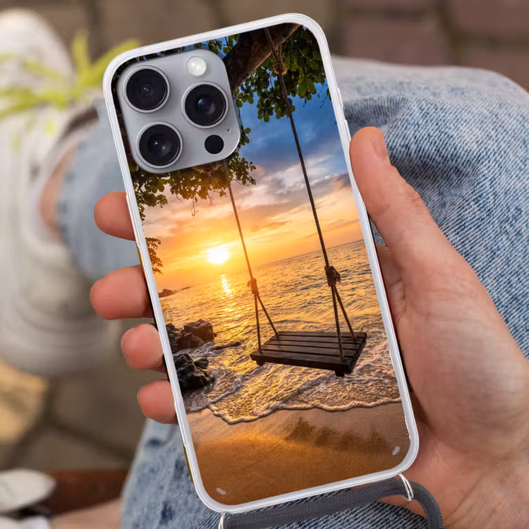 Schommel - Strand - Zonsondergang - Natuur - Oranje Hoesje iPhone 16 Pro Max met koord klein -sfeer3