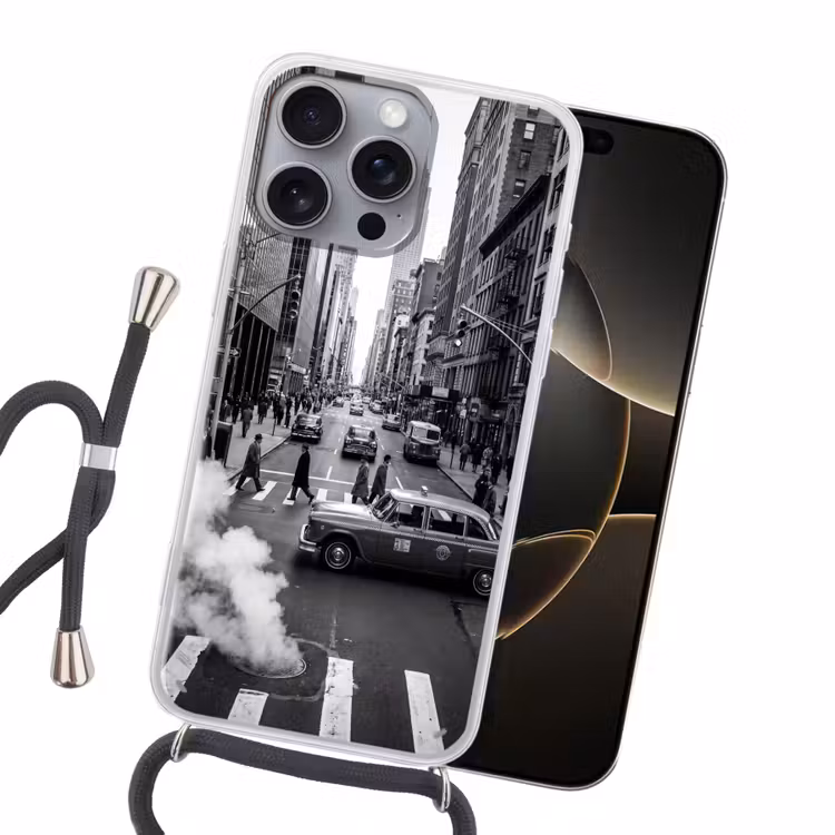 Stad - Straat - Gebouwen - Verkeer - Zwart-wit Hoesje iPhone 16 Pro Max met koord klein -sfeer1