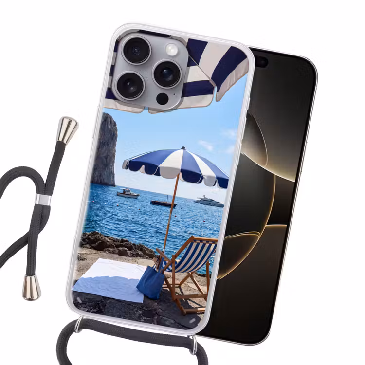 Strand - Ligstoel - Parasol - Zomer - Blauw Hoesje iPhone 16 Pro Max met koord klein -sfeer1