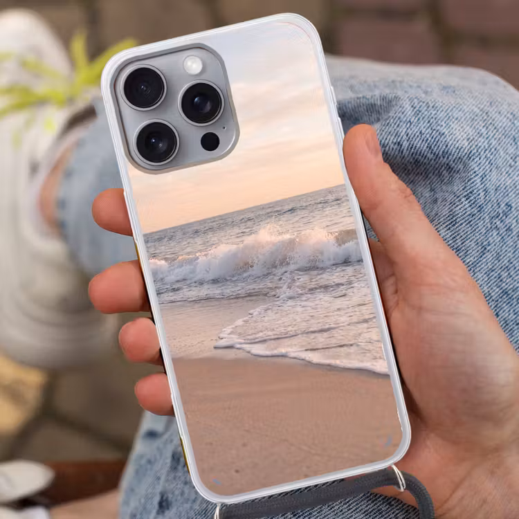 Strand - Zee - Golven - Natuur - Zonsondergang Hoesje iPhone 16 Pro Max met koord klein -sfeer3