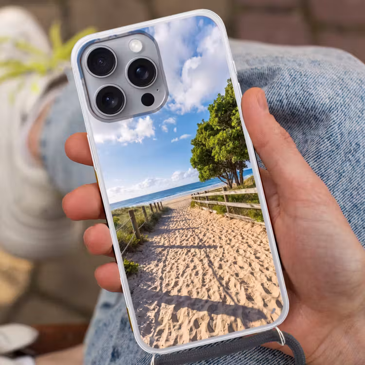 Strand - Zandpad - Oceaan - Natuur Hoesje iPhone 16 Pro Max met koord klein -sfeer3