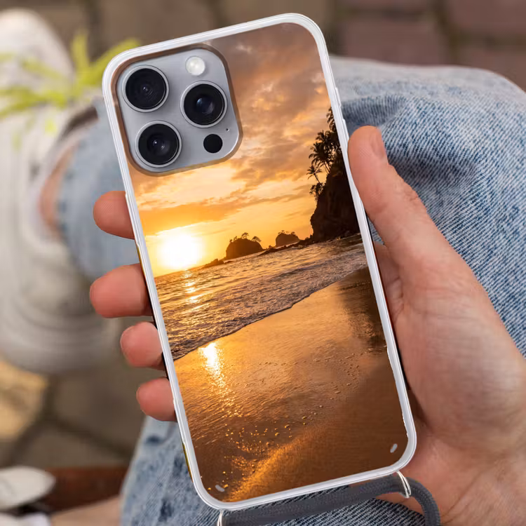 Strand - Zonsondergang - Natuur - Tropisch - Oranje Hoesje iPhone 16 Pro Max met koord klein -sfeer3