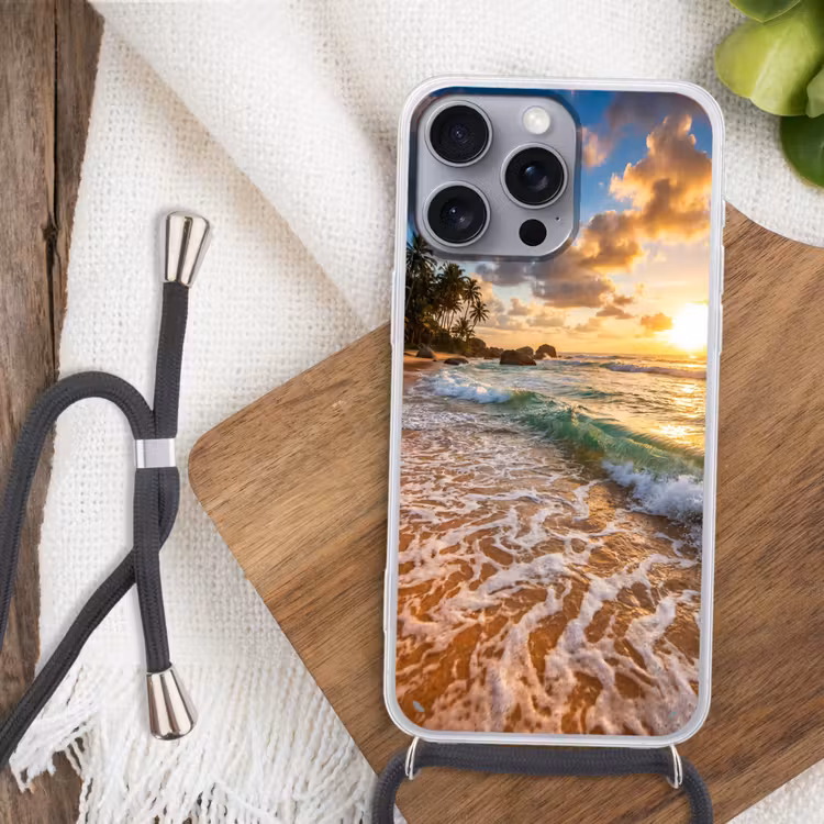 Strand - Zonsondergang - Golven - Natuur - Goud Hoesje iPhone 16 Pro Max met koord klein -sfeer4