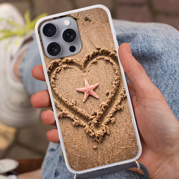 Dieren - Hart - Strand - Zand - Roze Hoesje iPhone 16 Pro Max met koord klein -sfeer3