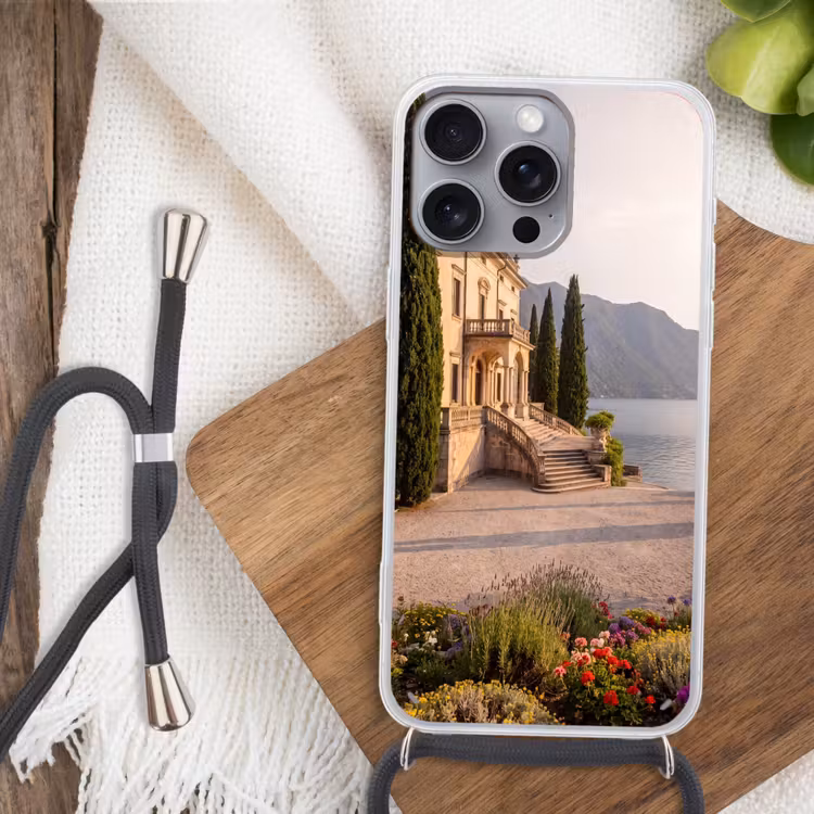 Handyhülle mit Band - Villa – Wasser – Treppen - Villa - water -trappen Hoesje iPhone 16 Pro Max met koord klein