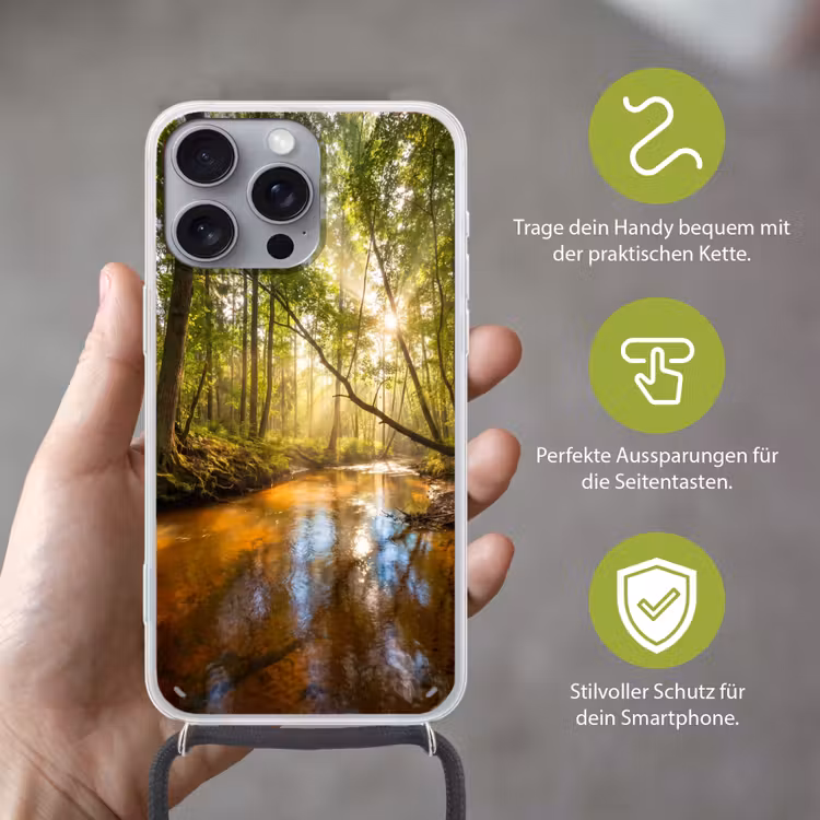 Bos - Beek - Zonlicht - Natuur - Groen Hoesje iPhone 16 Pro Max met koord klein -sfeer2_DE