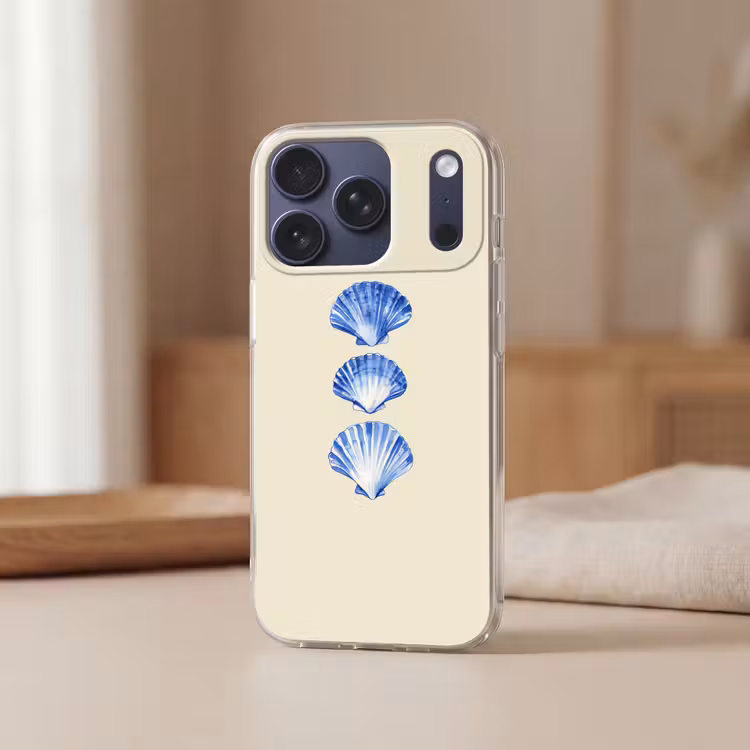 Schelpen - Blauw - Beige Telefoonhoesje iPhone 17 Pro klein -sfeer2