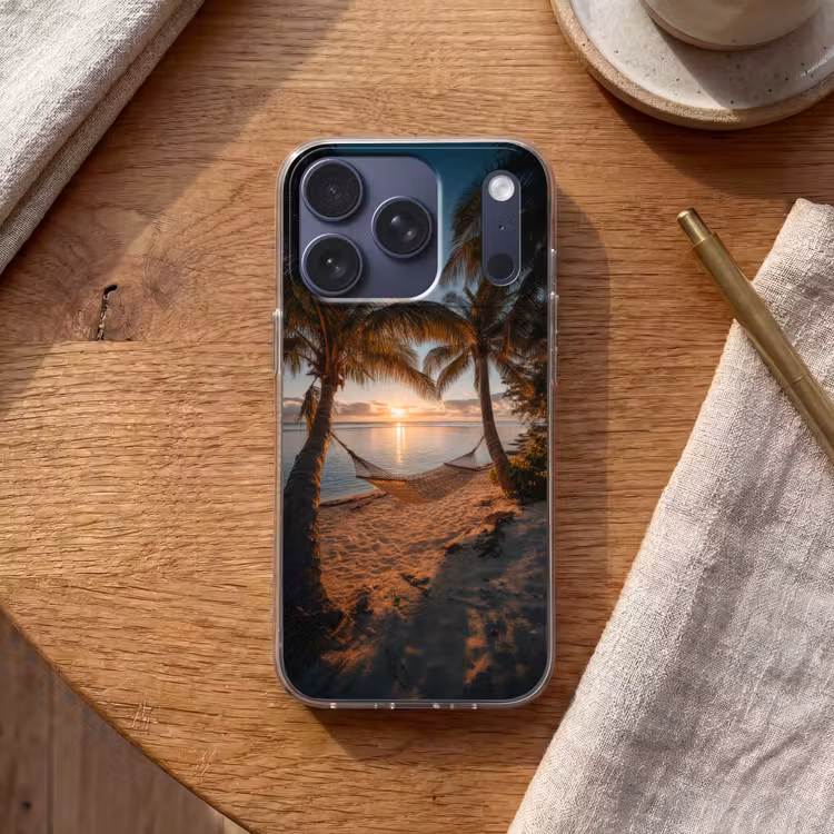 Palmbomen - Hangmat - Strand - Zonsondergang Telefoonhoesje iPhone 17 Pro klein -sfeer1