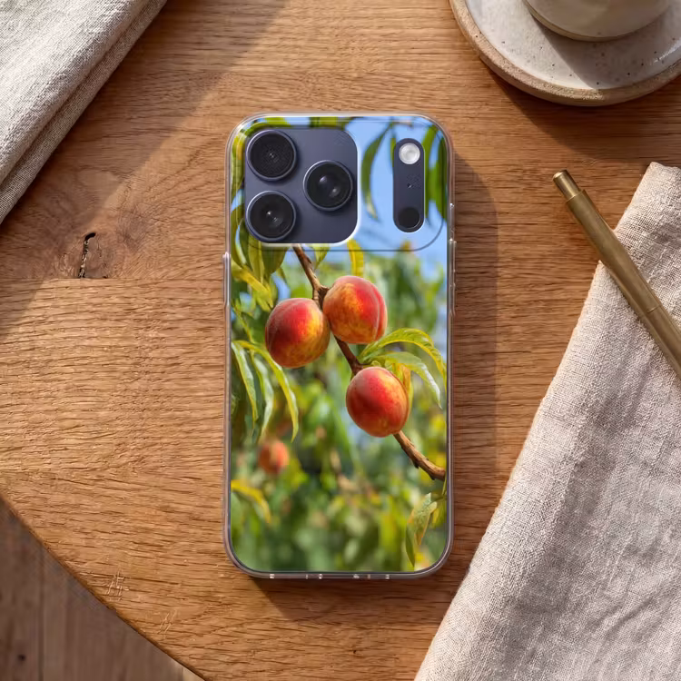 Perzik - Bladeren - Zonlicht Telefoonhoesje iPhone 17 Pro klein -sfeer1