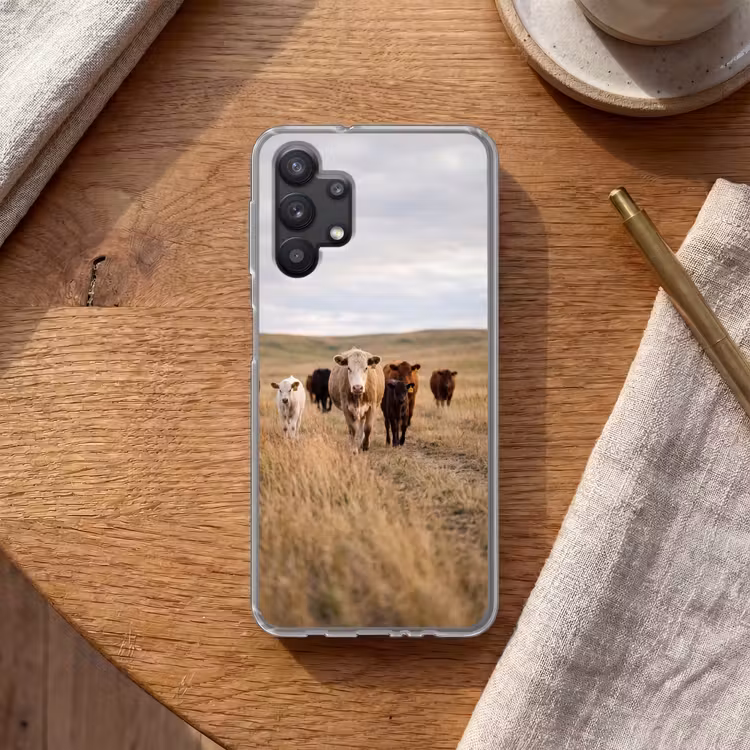 Runderen - Kudde - Landschap - Weide - Rustig Telefoonhoesje Samsung Galaxy A32 5G klein -sfeer1