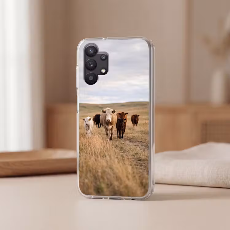 Runderen - Kudde - Landschap - Weide - Rustig Telefoonhoesje Samsung Galaxy A32 5G klein -sfeer2