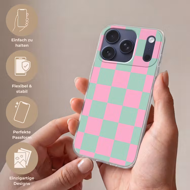 Schaakbord patroon - Groen - Roze - Blokjes Telefoonhoesje iPhone 17 Pro klein -sfeer3_DE