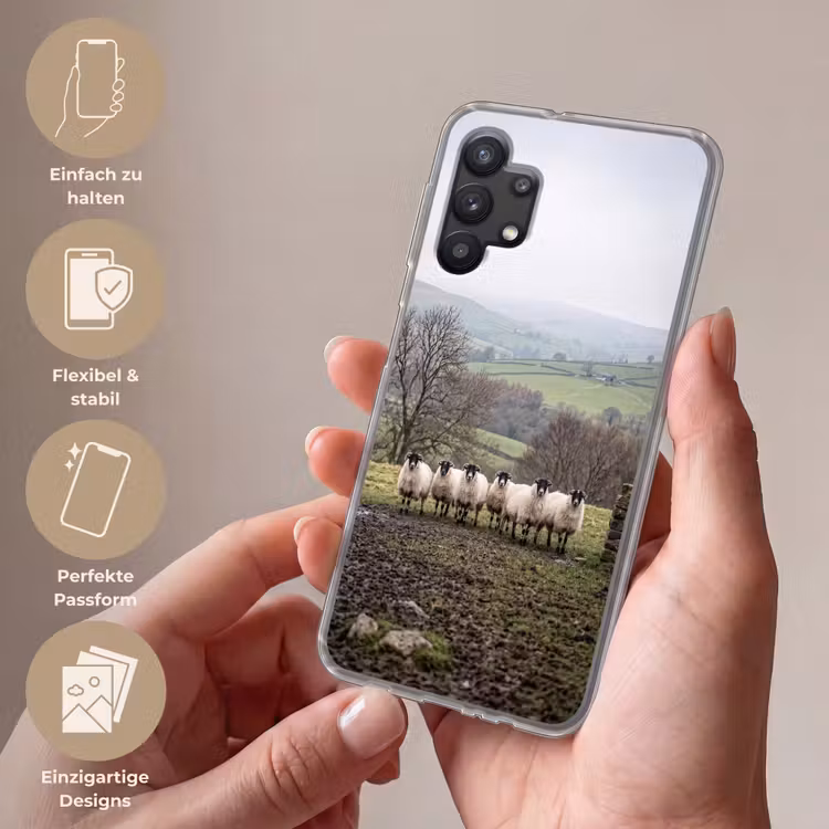 Schapen - Rij - Weide - Dieren - Platteland Telefoonhoesje Samsung Galaxy A32 5G klein -sfeer3_DE