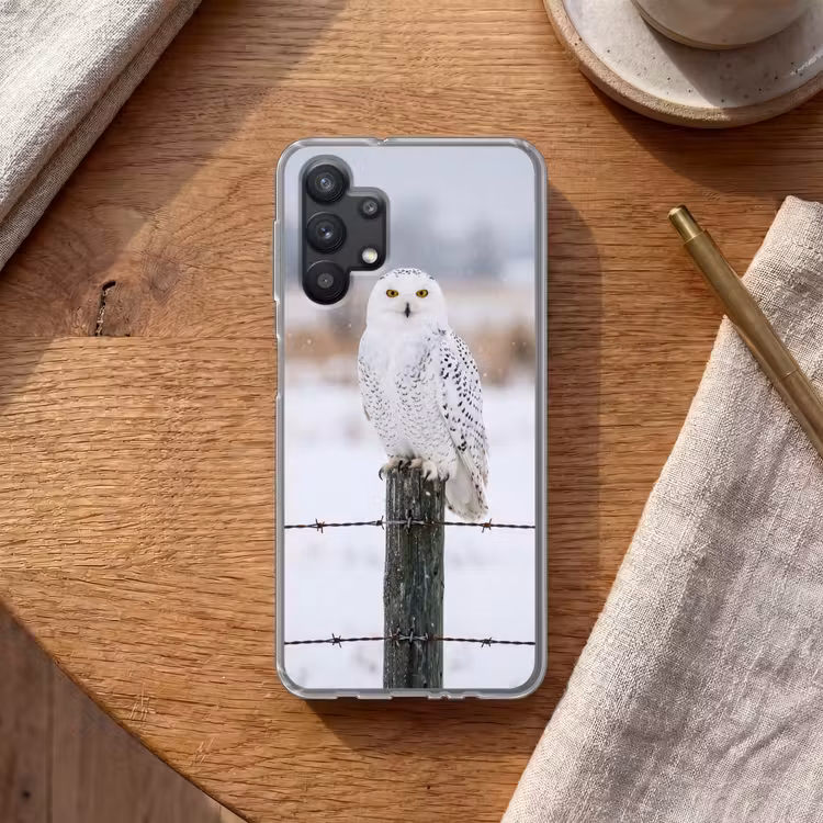 Sneeuwuil - Hek - Sneeuw - Wit Telefoonhoesje Samsung Galaxy A32 5G klein -sfeer1