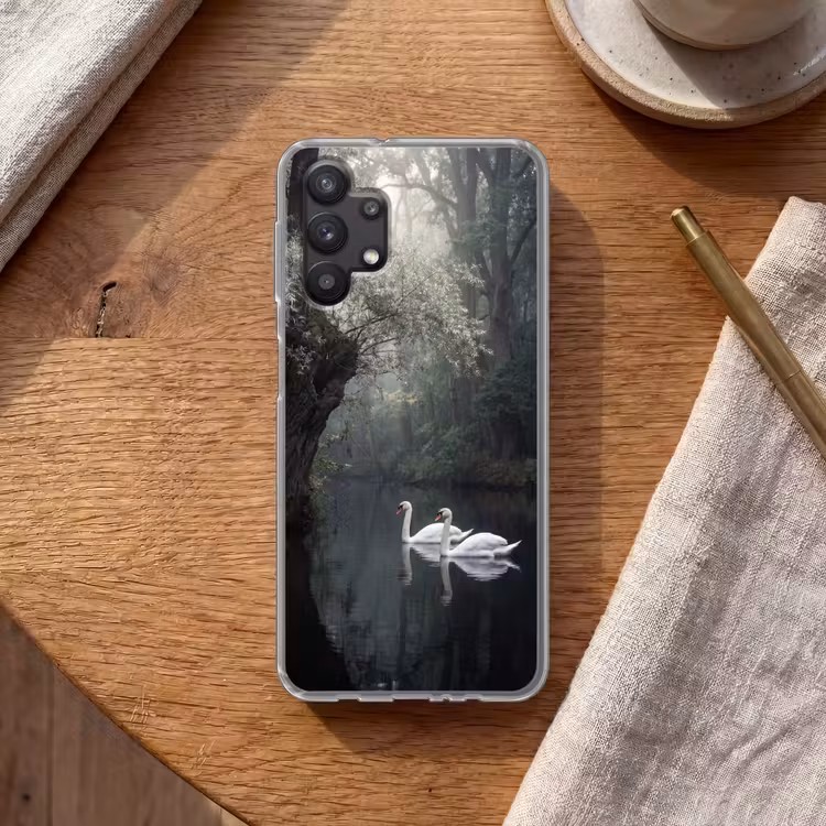 Zwanen - Rivier - Bos Telefoonhoesje Samsung Galaxy A32 5G klein -sfeer1