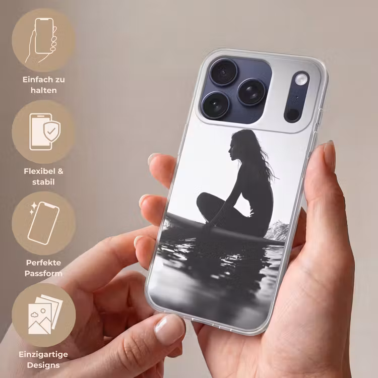 Silhouet - Vrouw - Surfplank - Water Telefoonhoesje iPhone 17 Pro klein -sfeer3_DE